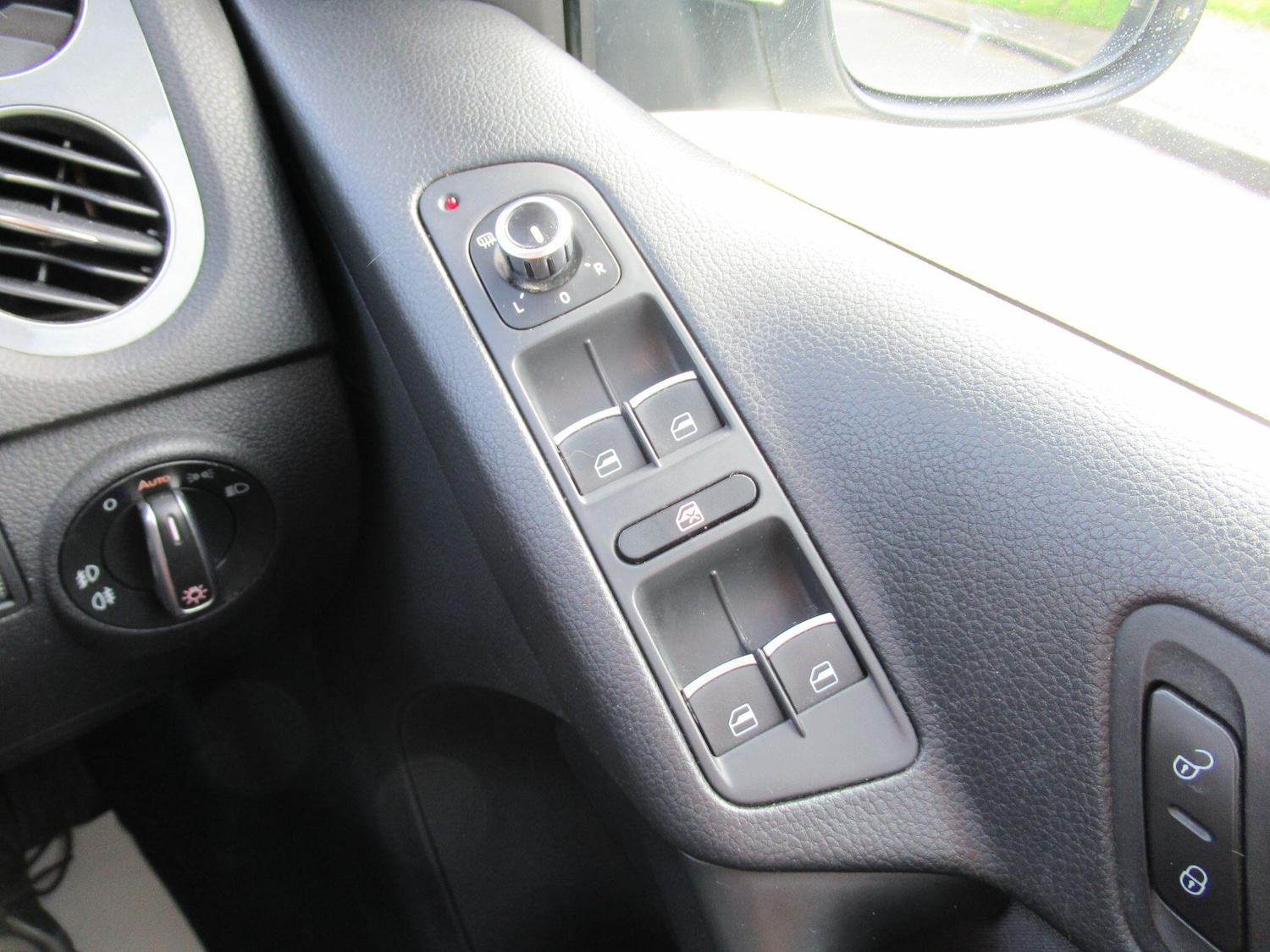 Used Volkswagen Tiguan for sale - 77753193: Photo 29