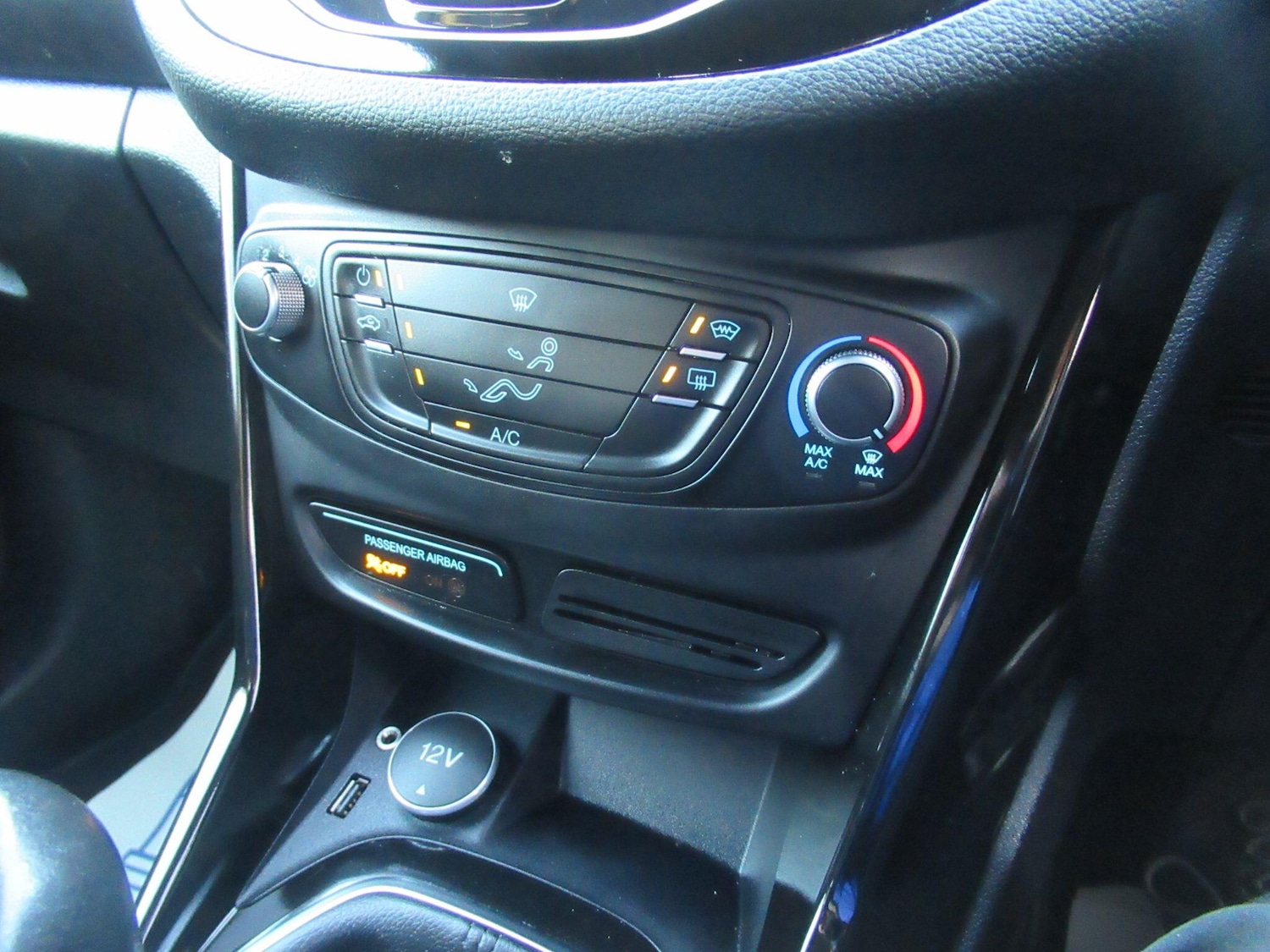 Used Ford B-MAX 2016 for sale - 76964671: Photo 30