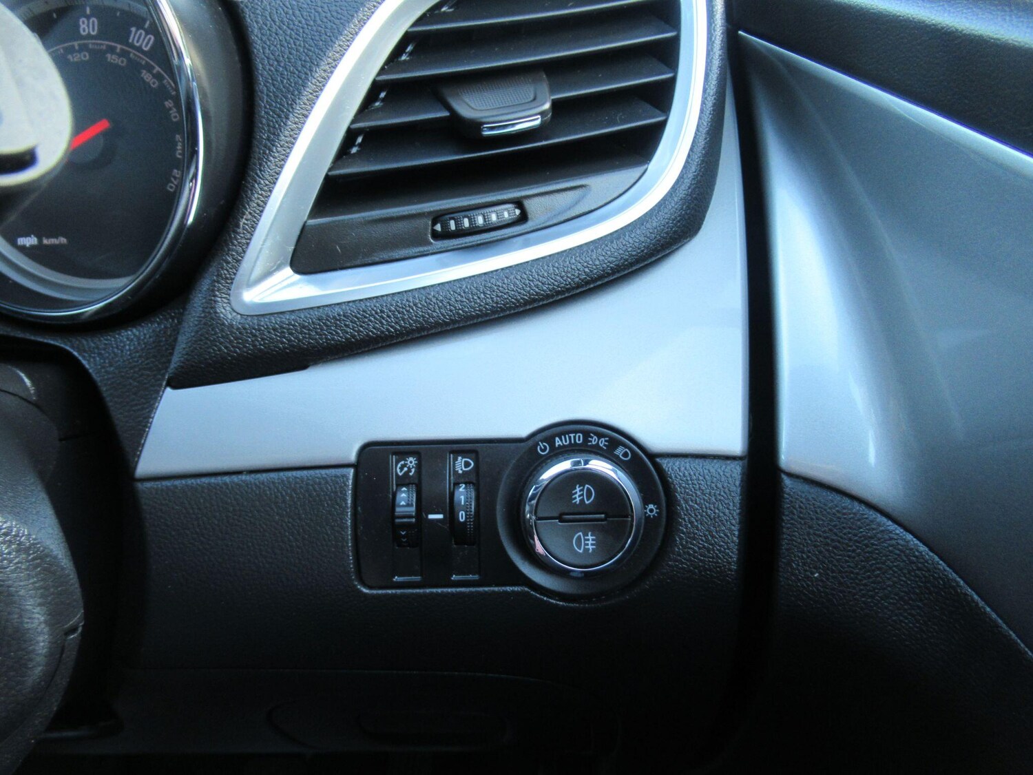 Used Vauxhall Mokka 2015 for sale - 76228036: Photo 25