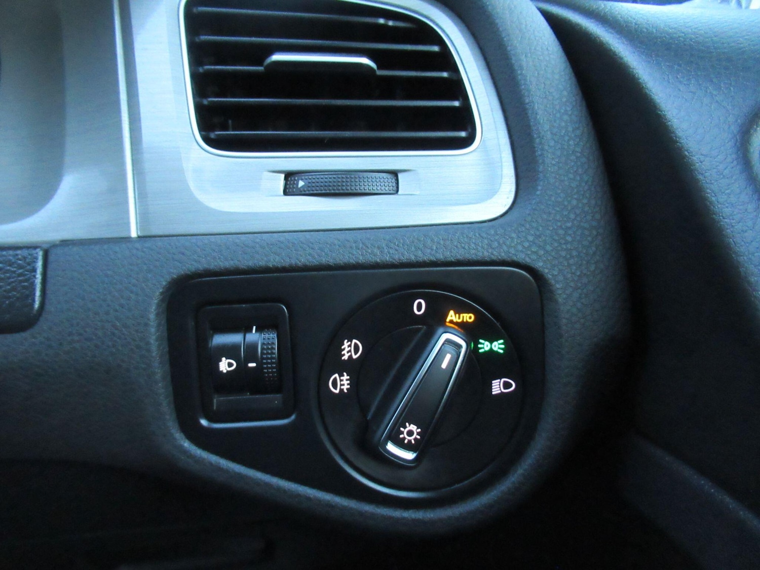 Used Volkswagen Golf 2015 for sale - 76912718: Photo 25