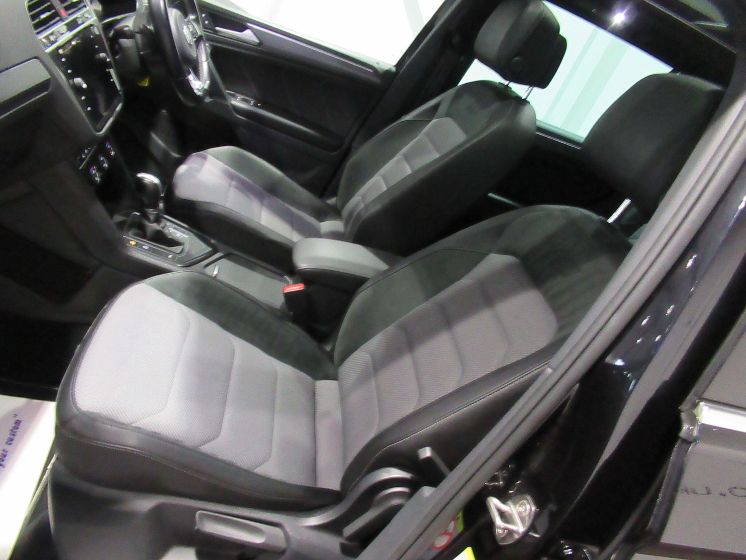 Used Volkswagen Tiguan for sale - 77683916: Photo 17