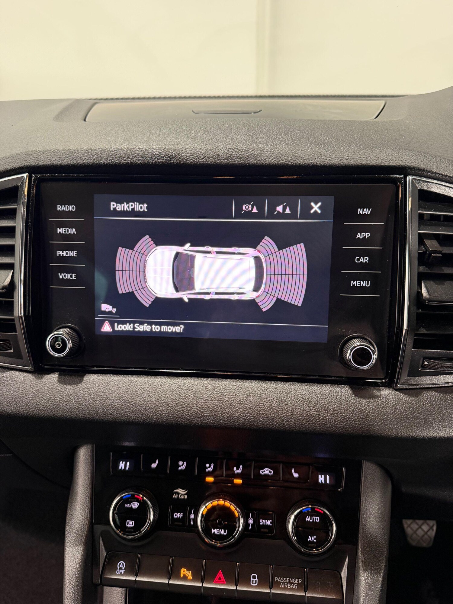 Used Skoda Karoq 2020 for sale - 78057727: Photo 27