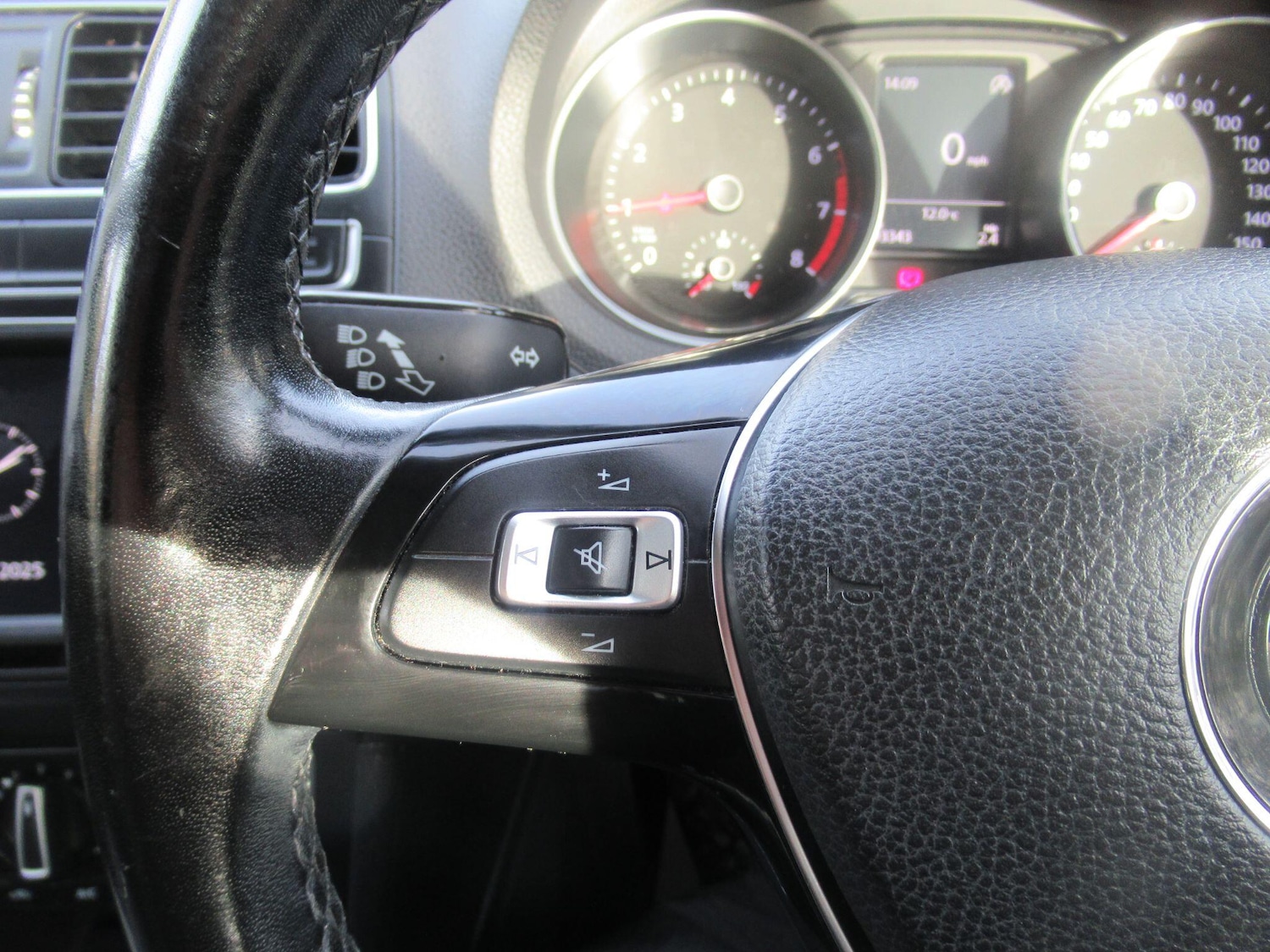 Used Volkswagen Polo for sale - 76398482: Photo 24