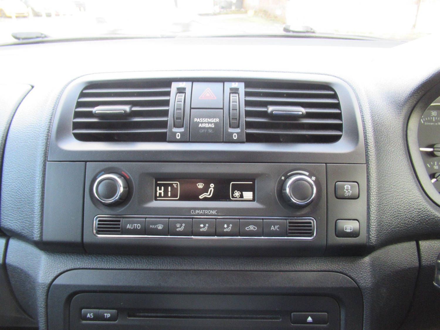 Used Skoda Fabia 2013 for sale - 77267162: Photo 25