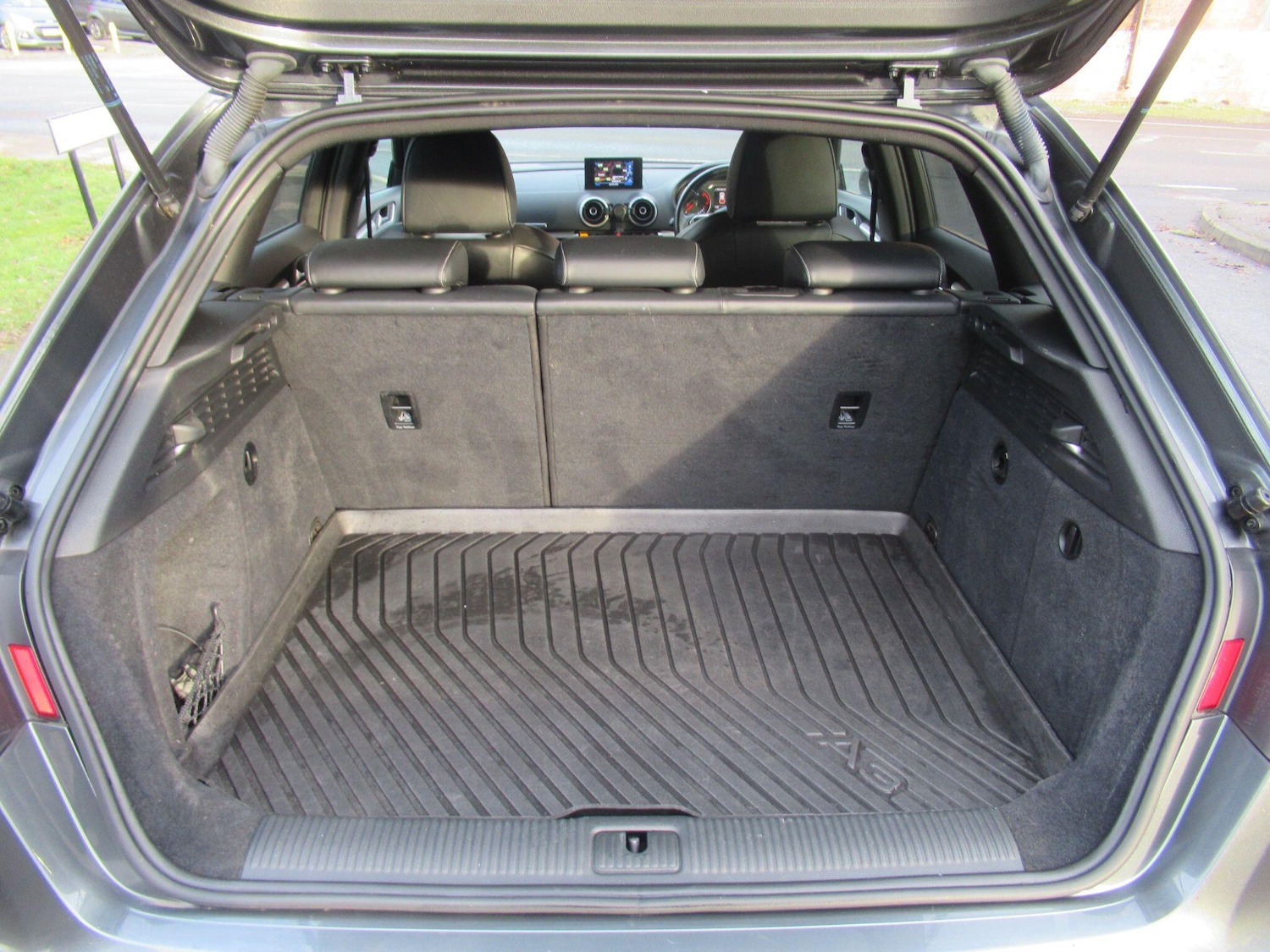 Used Audi A3 2015 for sale - 77331998: Photo 18