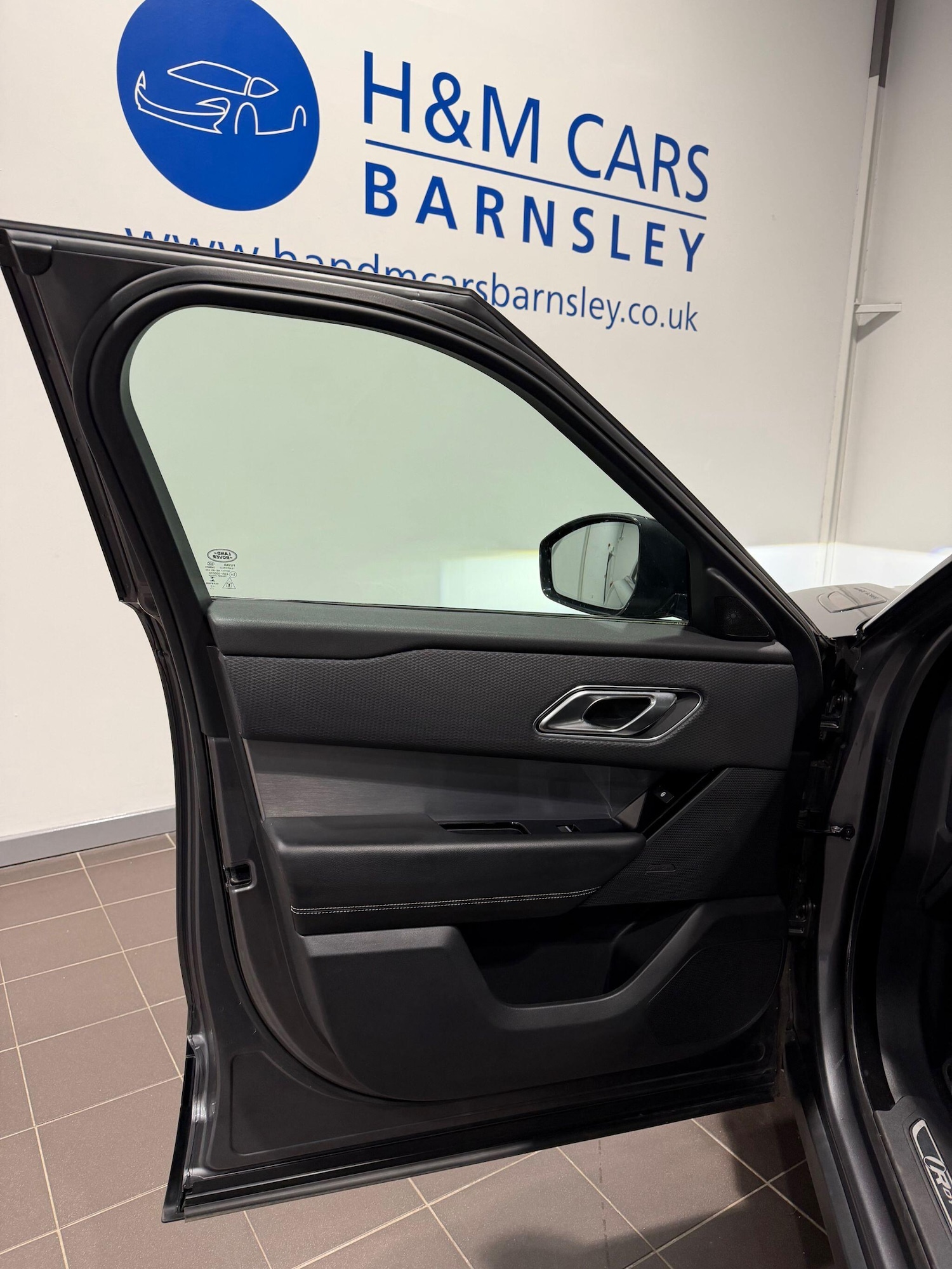 Used Land Rover Range Rover Velar 2017 for sale - 77598359: Photo 18