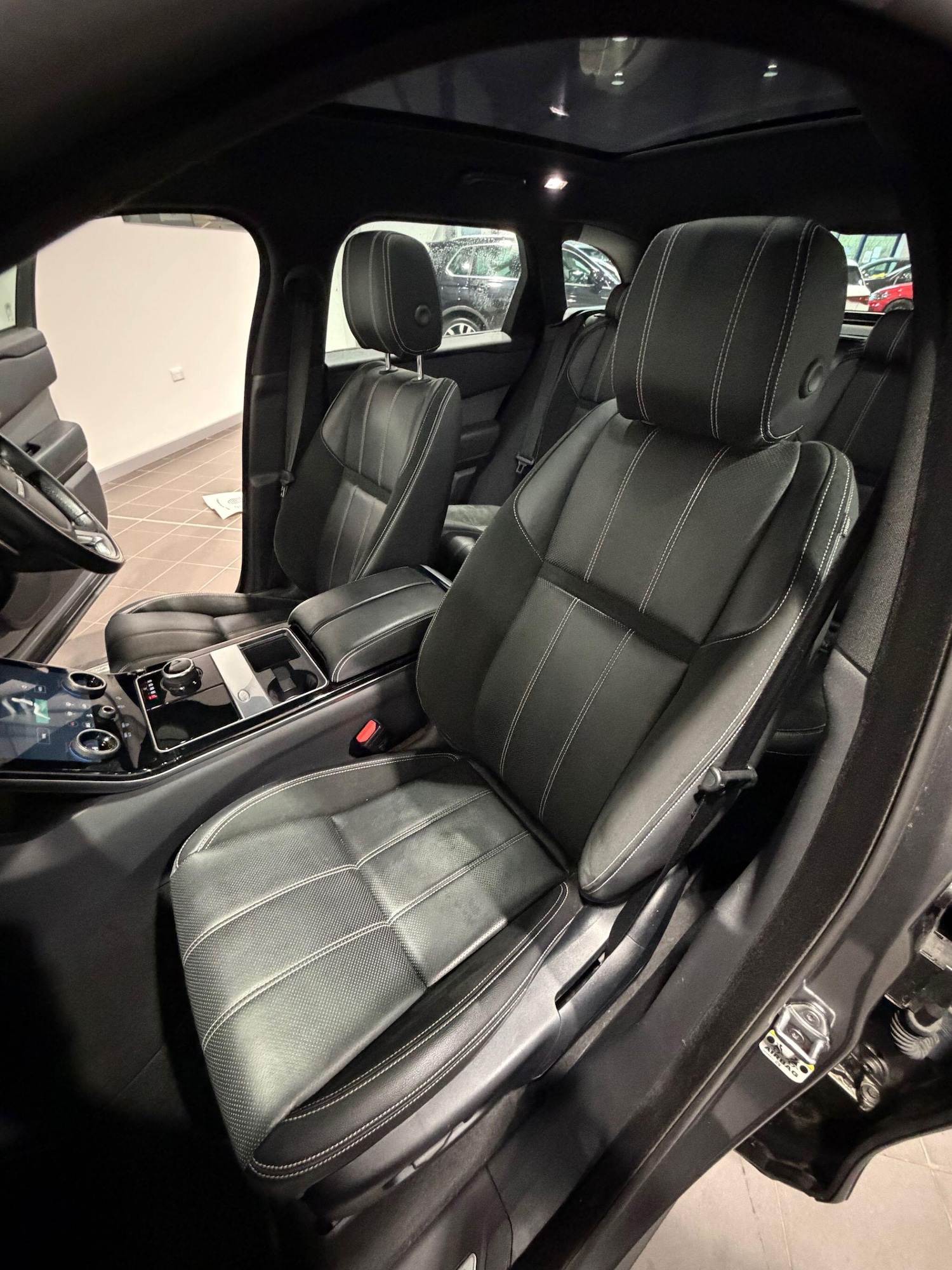 Used Land Rover Range Rover Velar 2017 for sale - 77598359: Photo 30