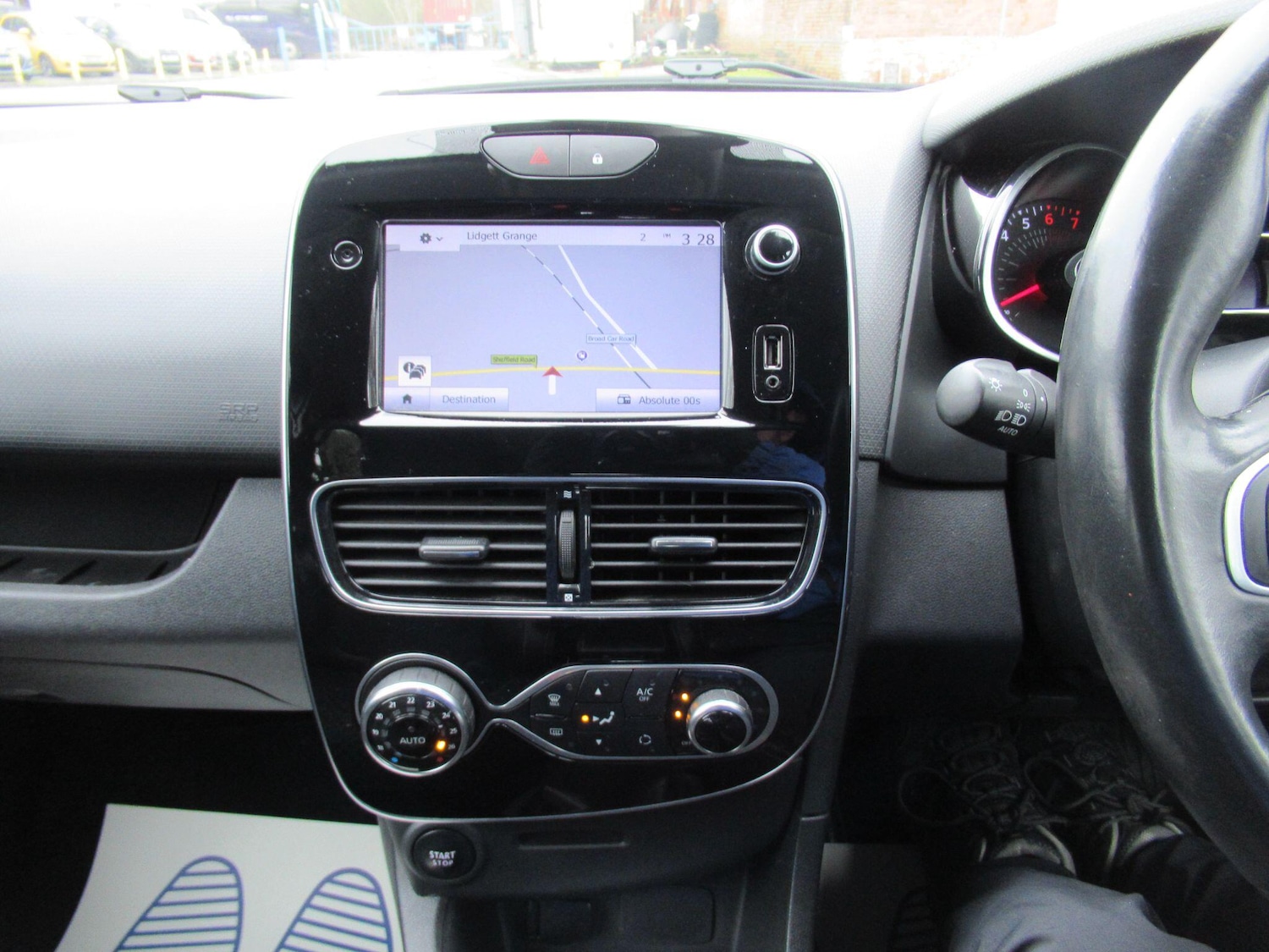 Used Renault Clio for sale - 77852774: Photo 29