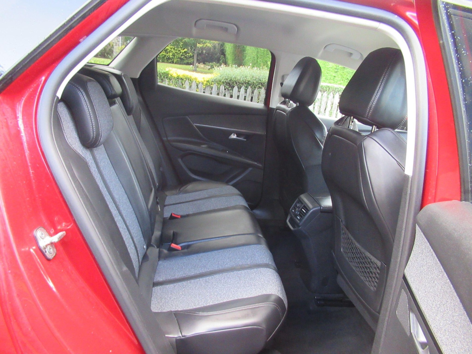 Used Peugeot 3008 2018 for sale - 76993619: Photo 19