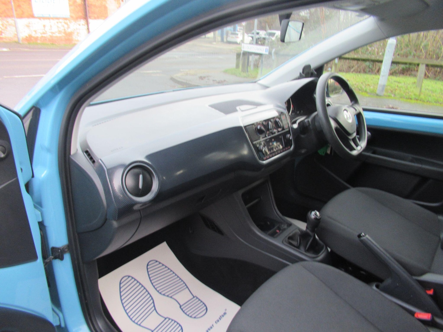 Used Volkswagen up! 2017 for sale - 77344074: Photo 14