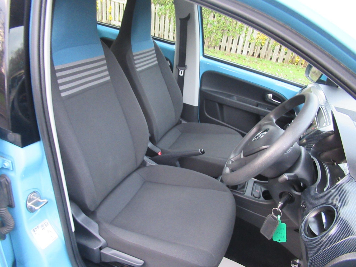 Used Volkswagen up! 2017 for sale - 77344074: Photo 21