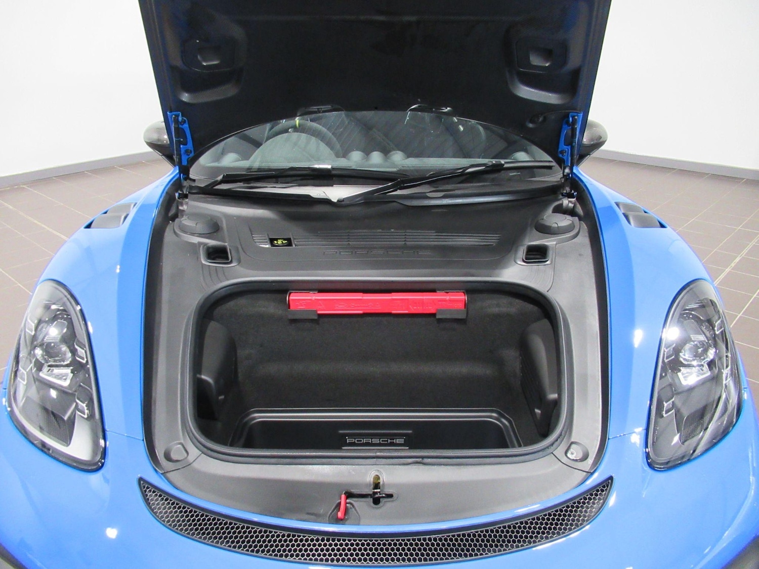 Used Porsche Cayman 2023 for sale - 77344168: Photo 44