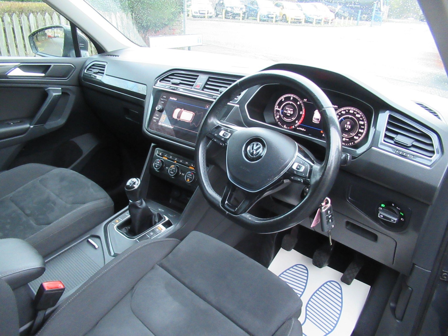 Used Volkswagen Tiguan 2018 for sale - 76735345: Photo 10