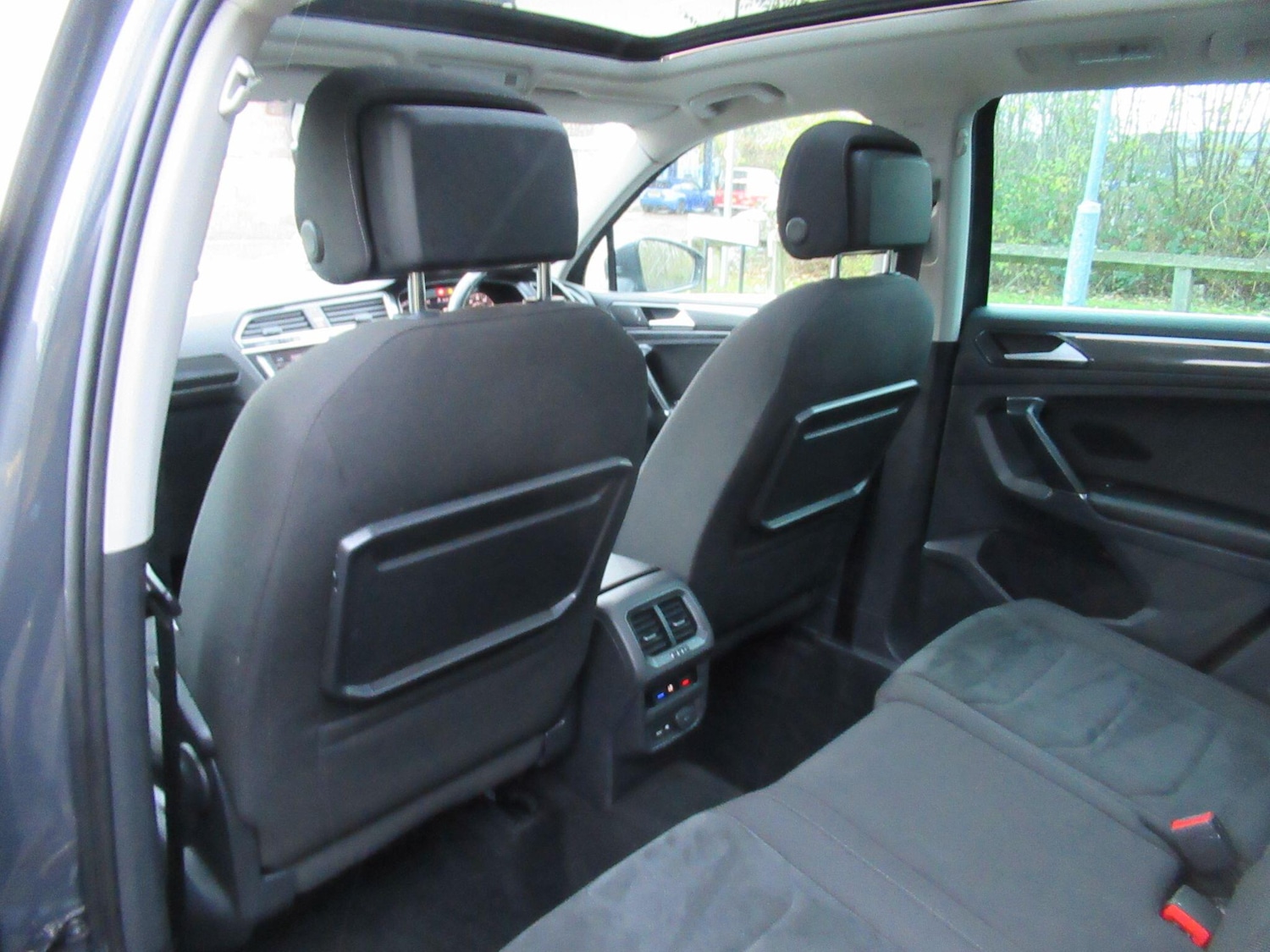 Used Volkswagen Tiguan 2018 for sale - 76735345: Photo 16