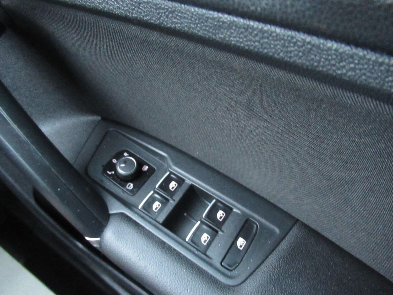 Used Volkswagen Tiguan 2018 for sale - 76735345: Photo 22