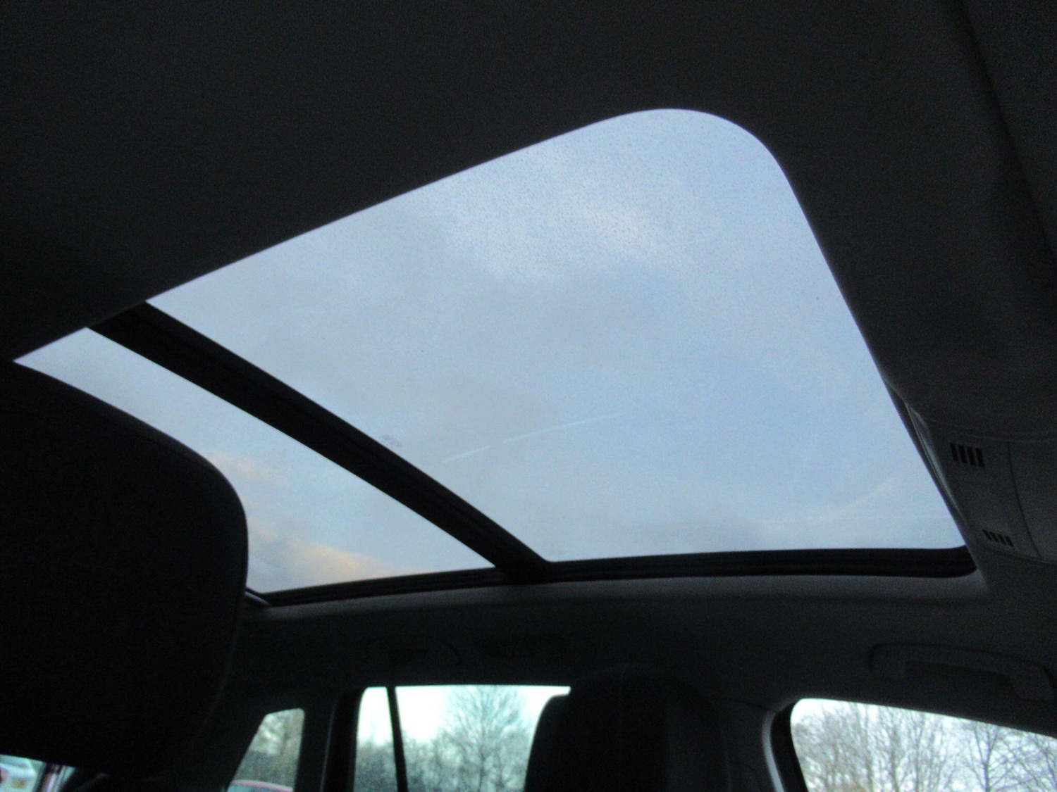 Used Volkswagen Tiguan 2018 for sale - 76735345: Photo 33