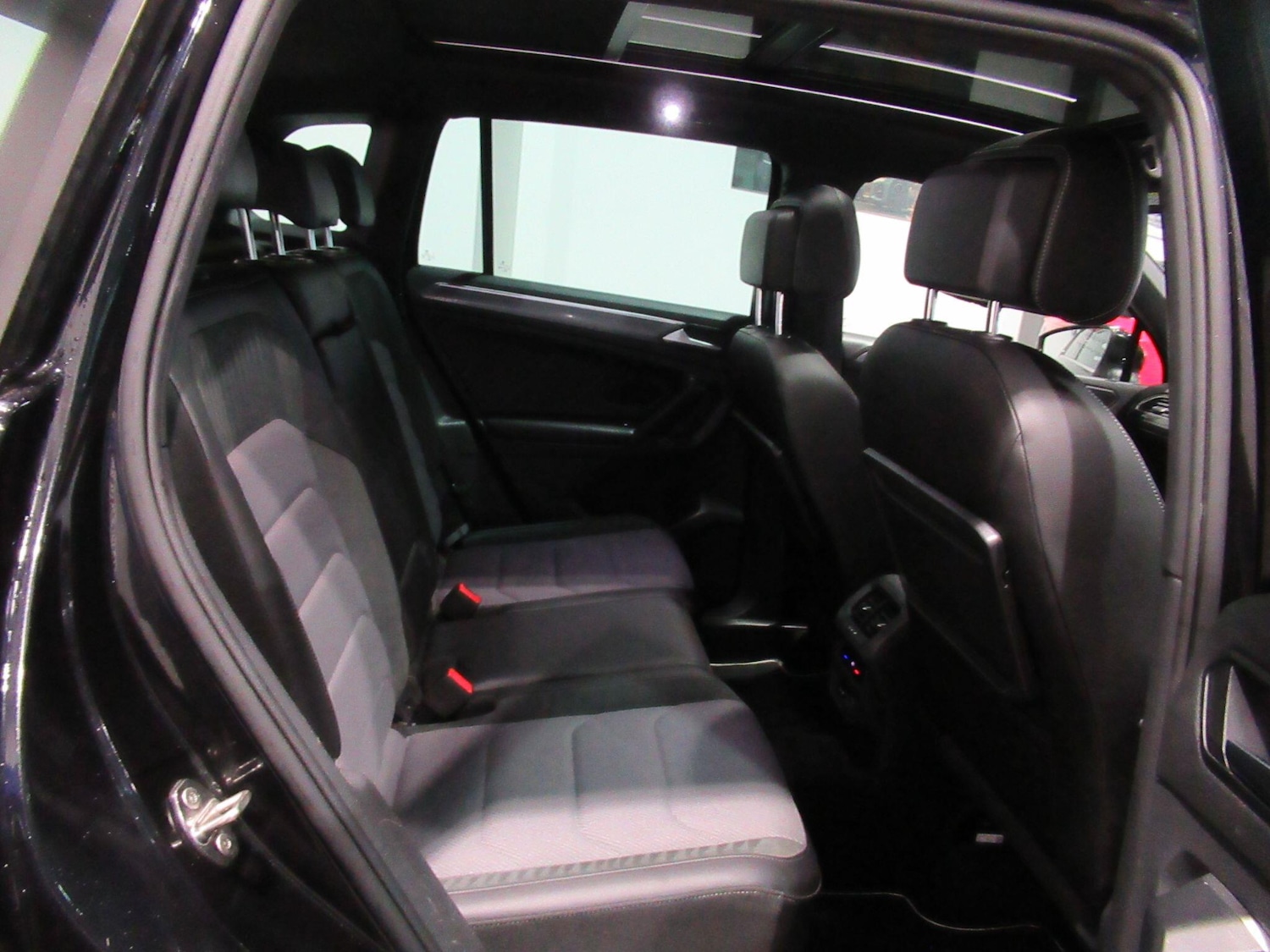 Used Volkswagen Tiguan for sale - 77958363: Photo 20