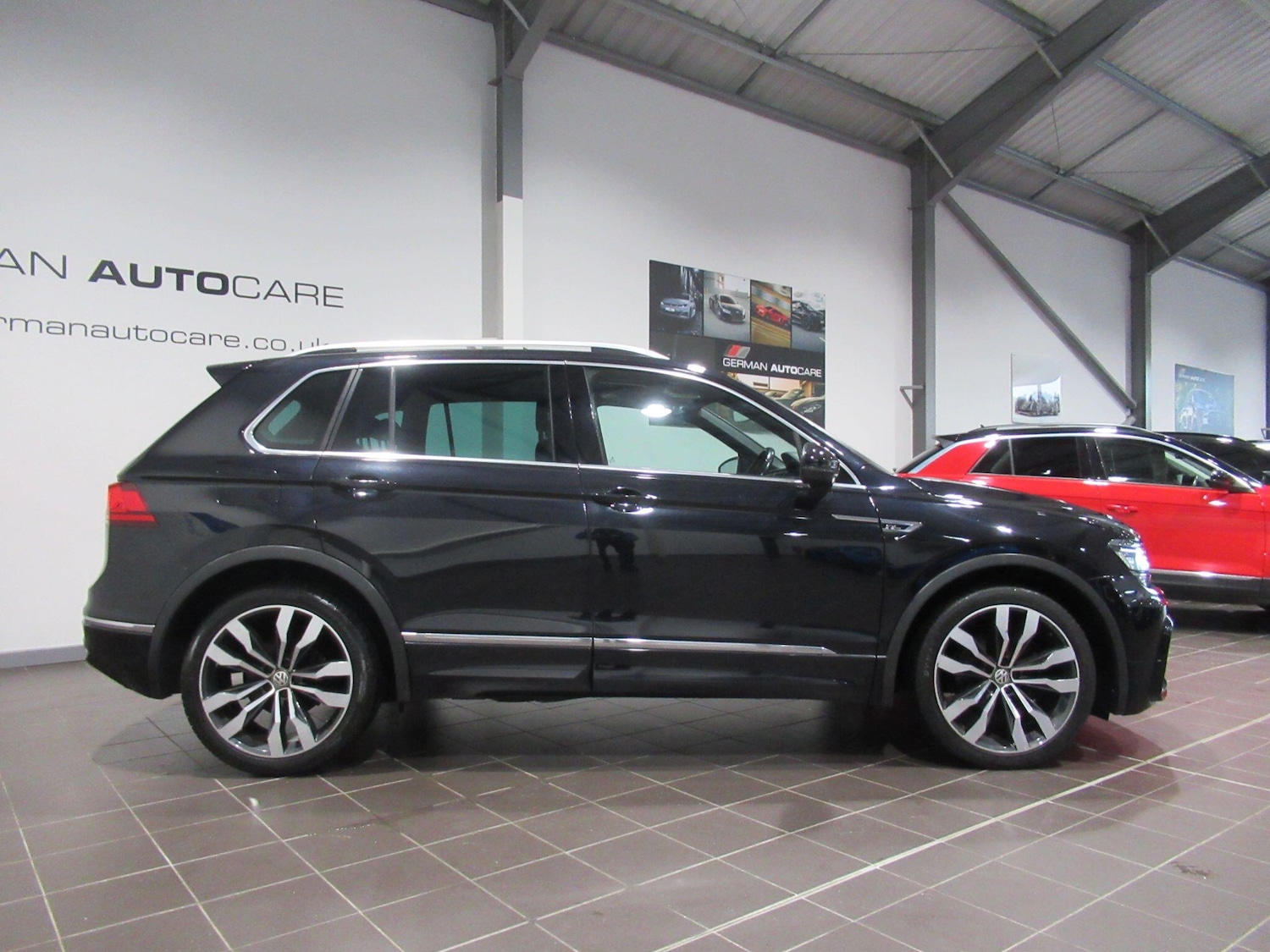 Used Volkswagen Tiguan for sale - 77958363: Photo 3