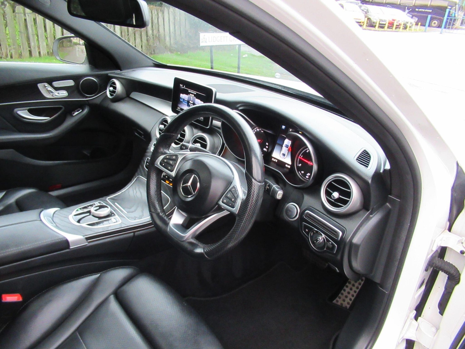 Used Mercedes-Benz C Class 2017 for sale - 77646963: Photo 26