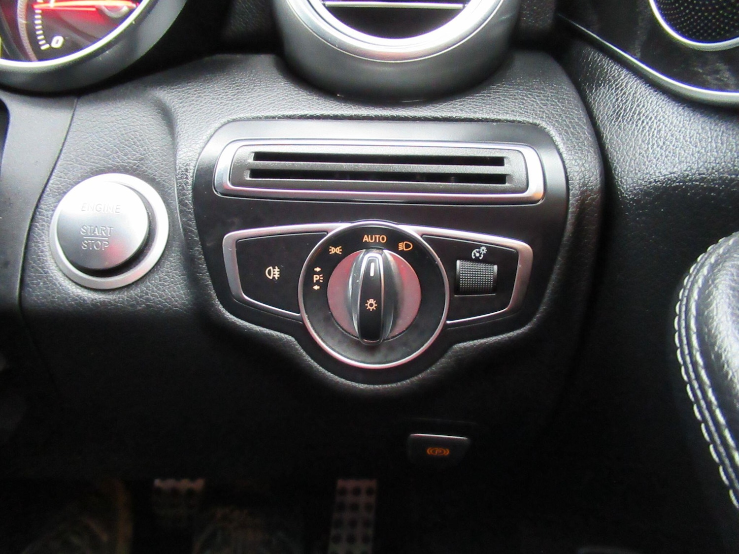 Used Mercedes-Benz C Class 2017 for sale - 77646963: Photo 33