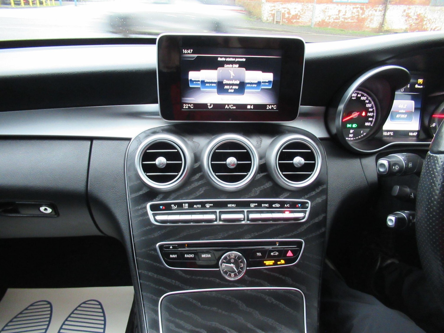 Used Mercedes-Benz C Class 2017 for sale - 77646963: Photo 36