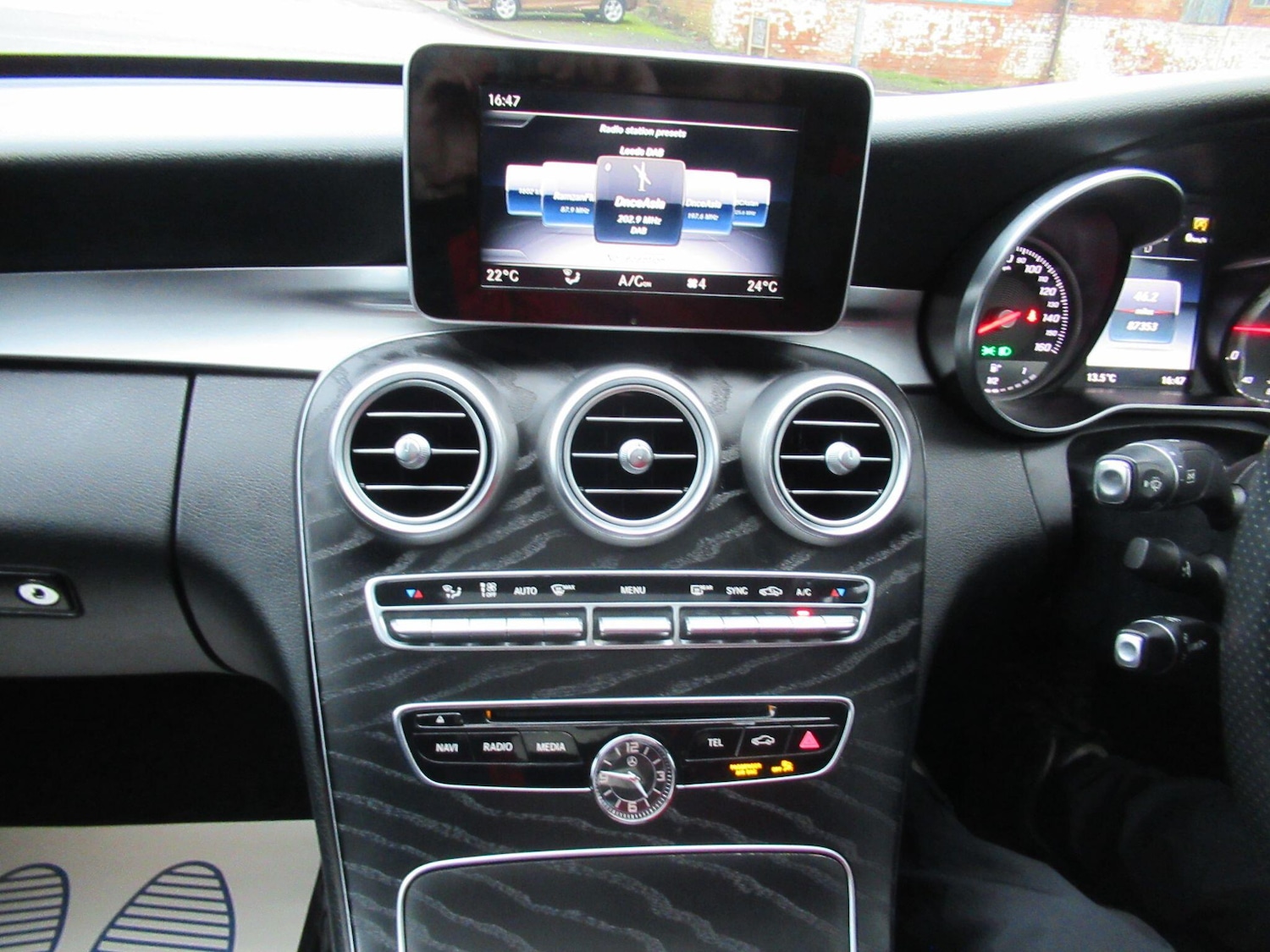 Used Mercedes-Benz C Class 2017 for sale - 77646963: Photo 37