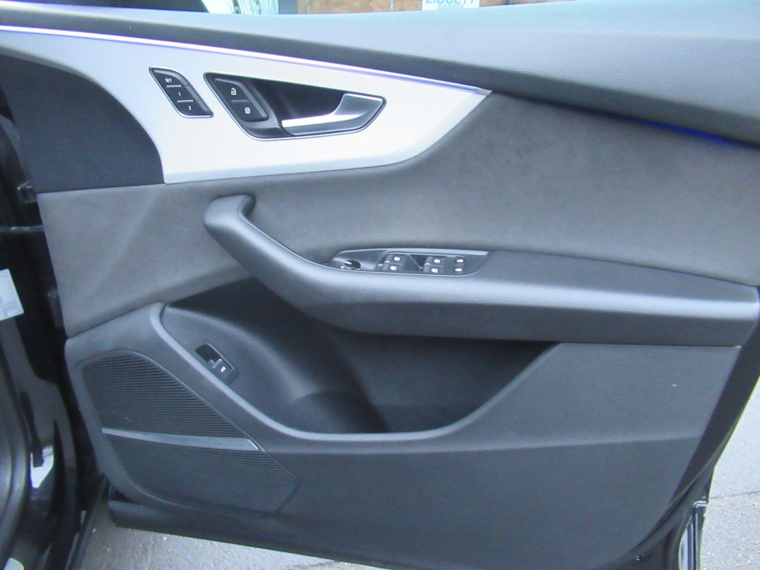 Used Audi Q8 for sale - 77330444: Photo 41