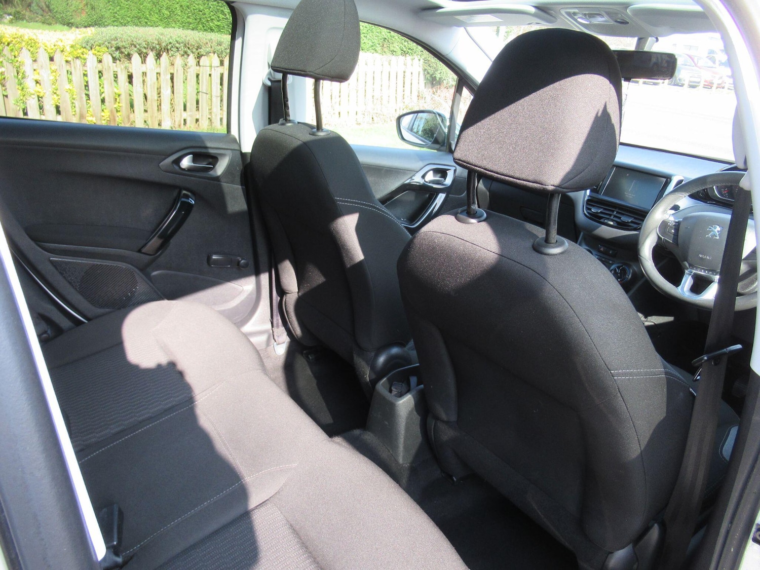 Used Peugeot 208 for sale - 77769757: Photo 24