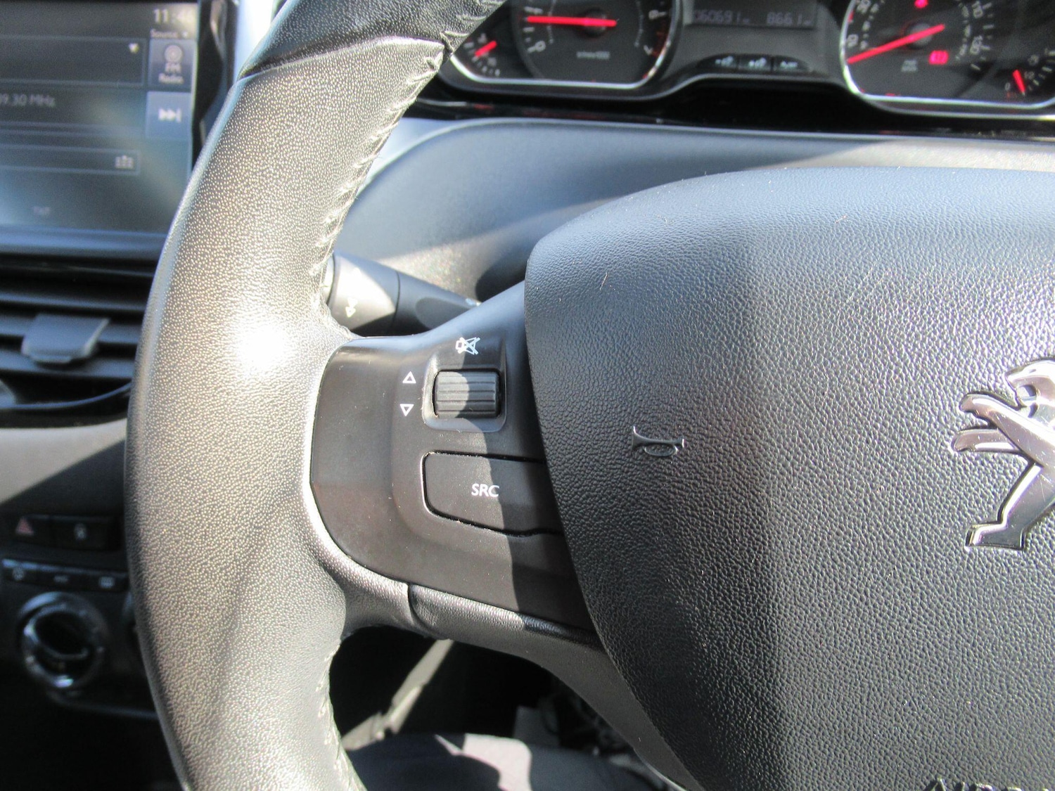 Used Peugeot 208 for sale - 77769757: Photo 29