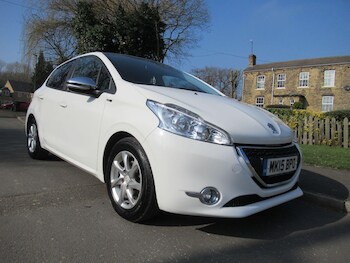 Used Peugeot 208 2015 for sale - 77769757: Photo