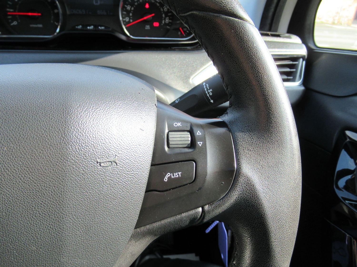 Used Peugeot 208 for sale - 77769757: Photo 30