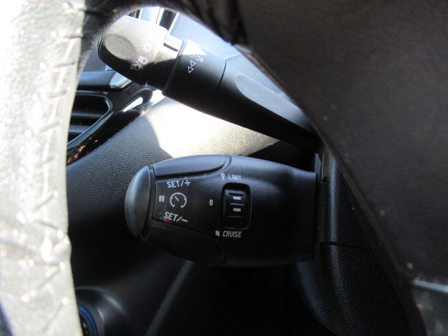 Used Peugeot 208 for sale - 77769757: Photo 31