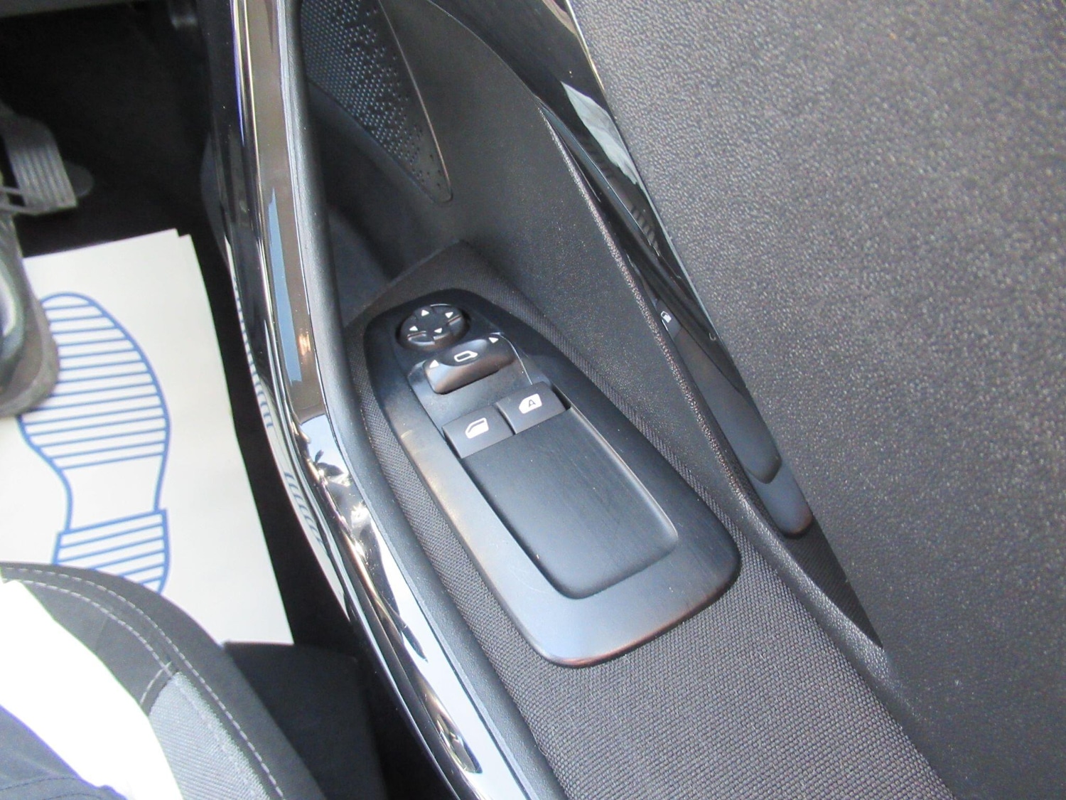 Used Peugeot 208 for sale - 77769757: Photo 33