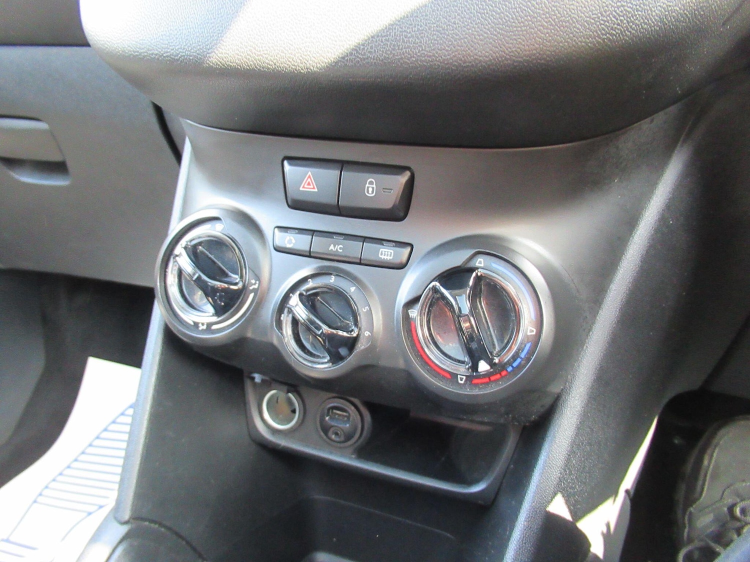 Used Peugeot 208 for sale - 77769757: Photo 38