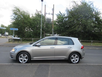 Used Volkswagen Golf 2017 for sale - 79396616: Photo