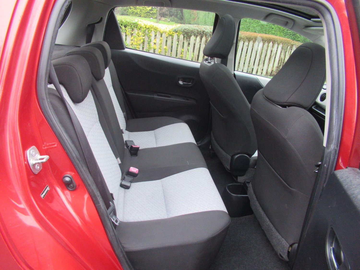 Used Toyota Yaris for sale - 77958340: Photo 21