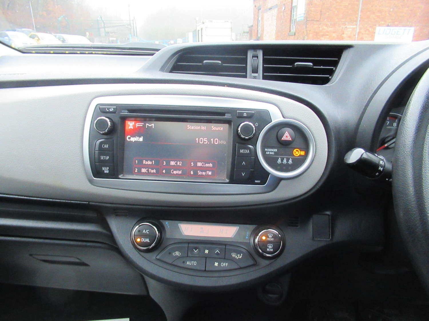 Used Toyota Yaris for sale - 77958340: Photo 32