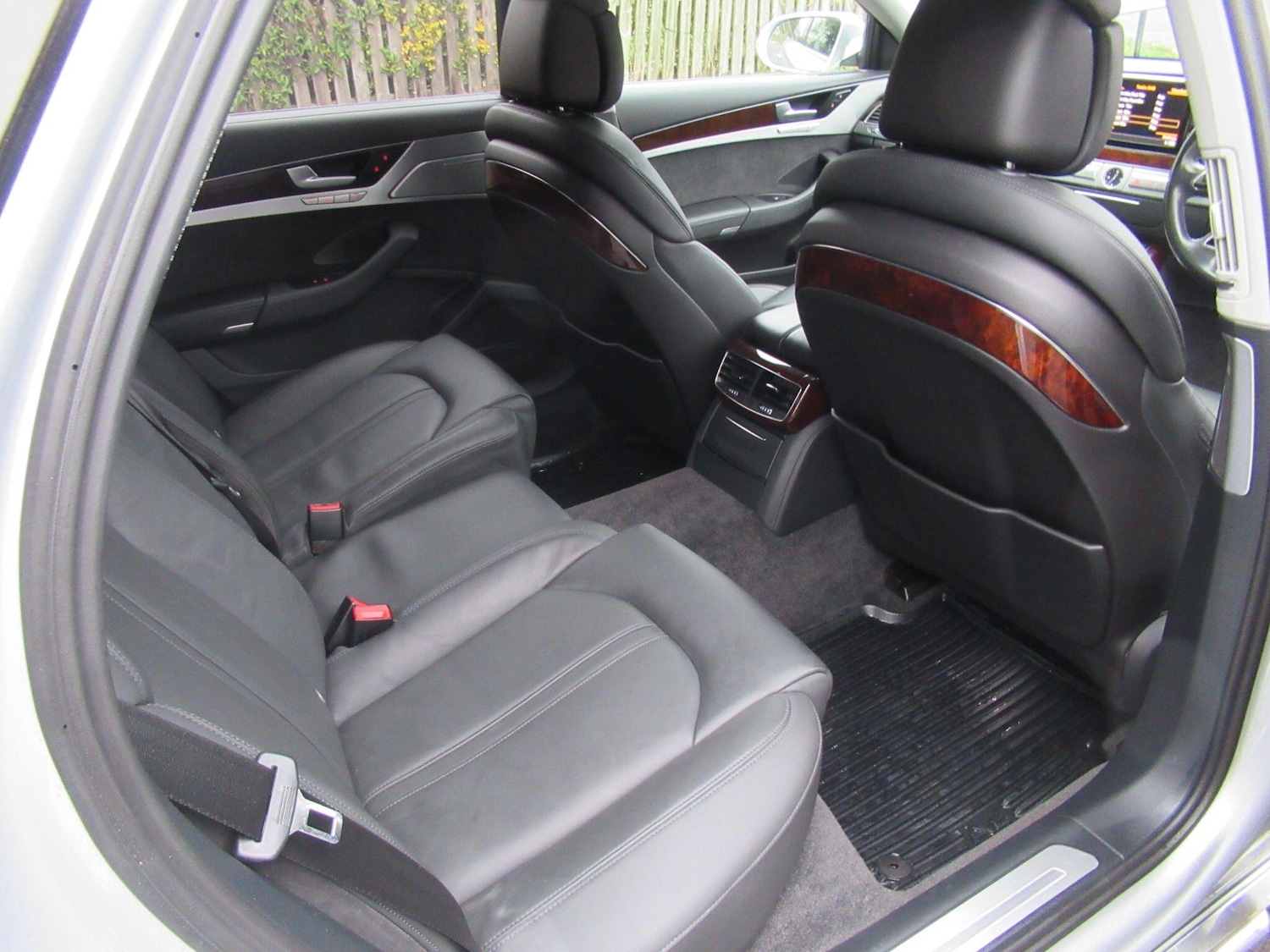 Used Audi A8 2013 for sale - 76965513: Photo 16