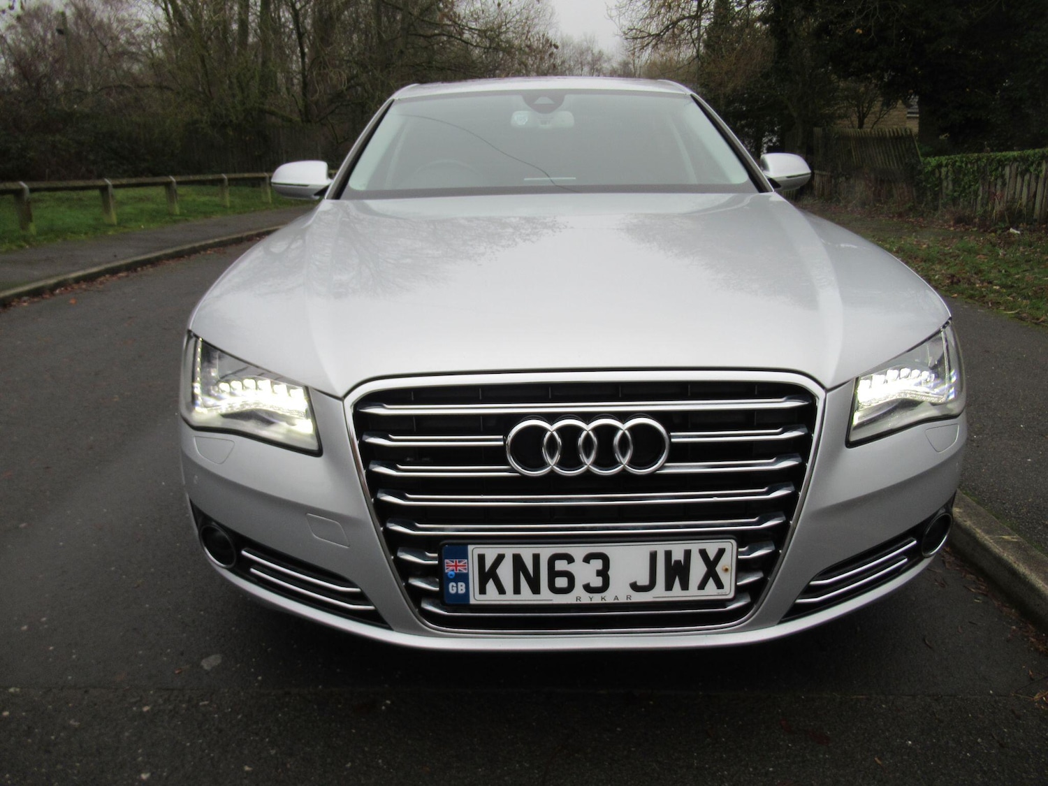 Used Audi A8 2013 for sale - 76965513: Photo 2