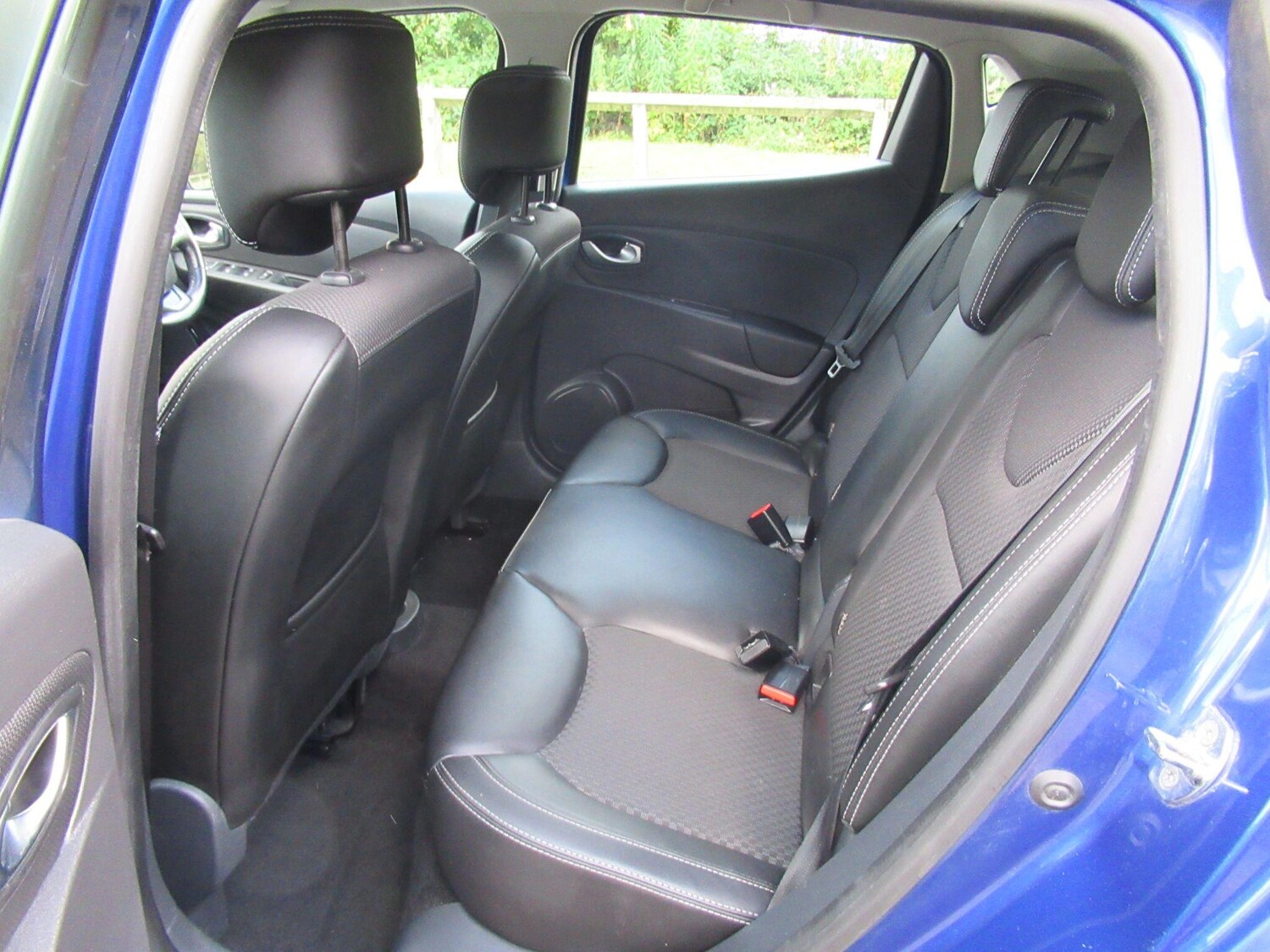Used Renault Clio 2018 for sale - 75782340: Photo 16