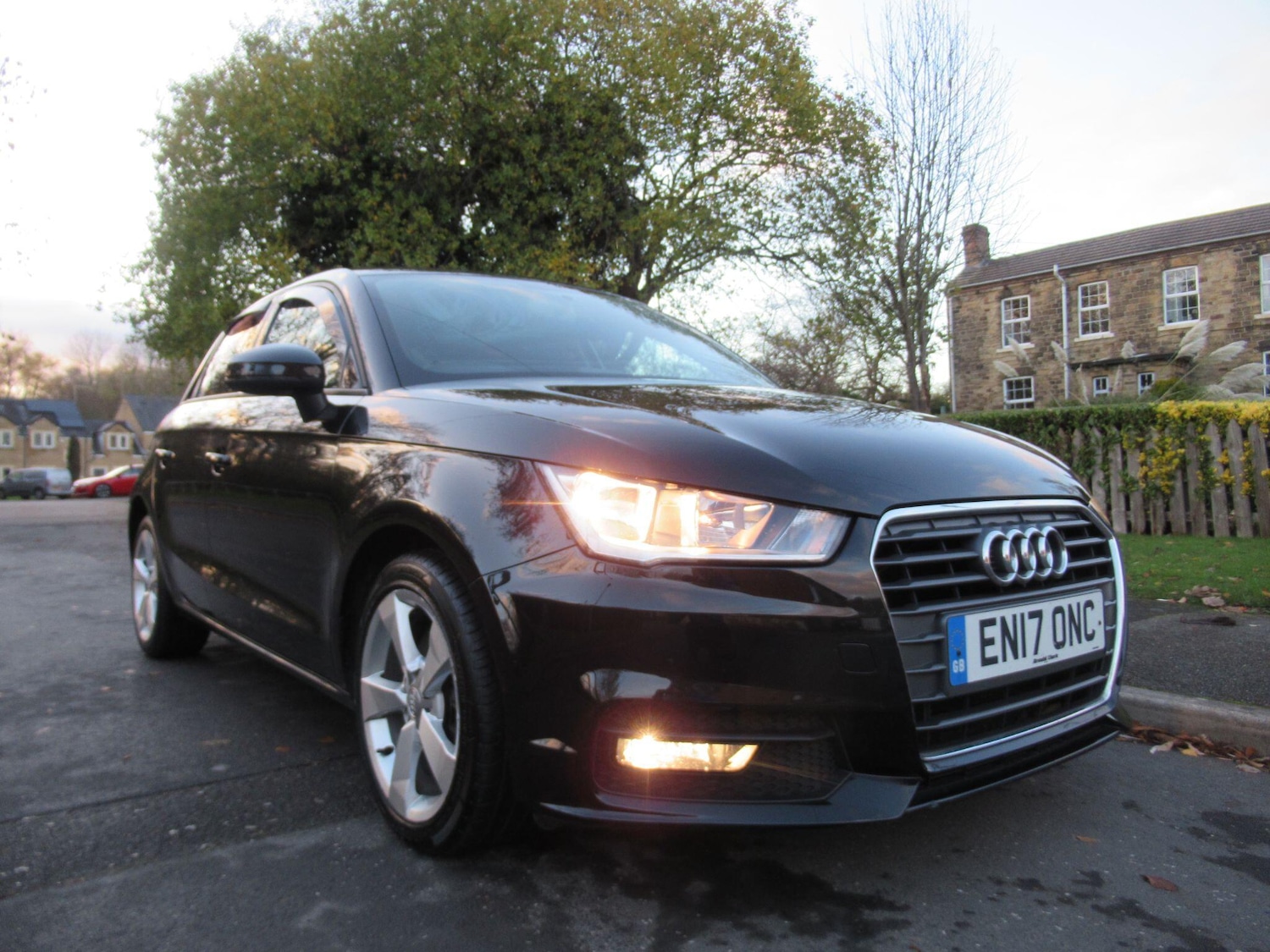 Used Audi A1 2017 for sale - 76715445: Photo 2