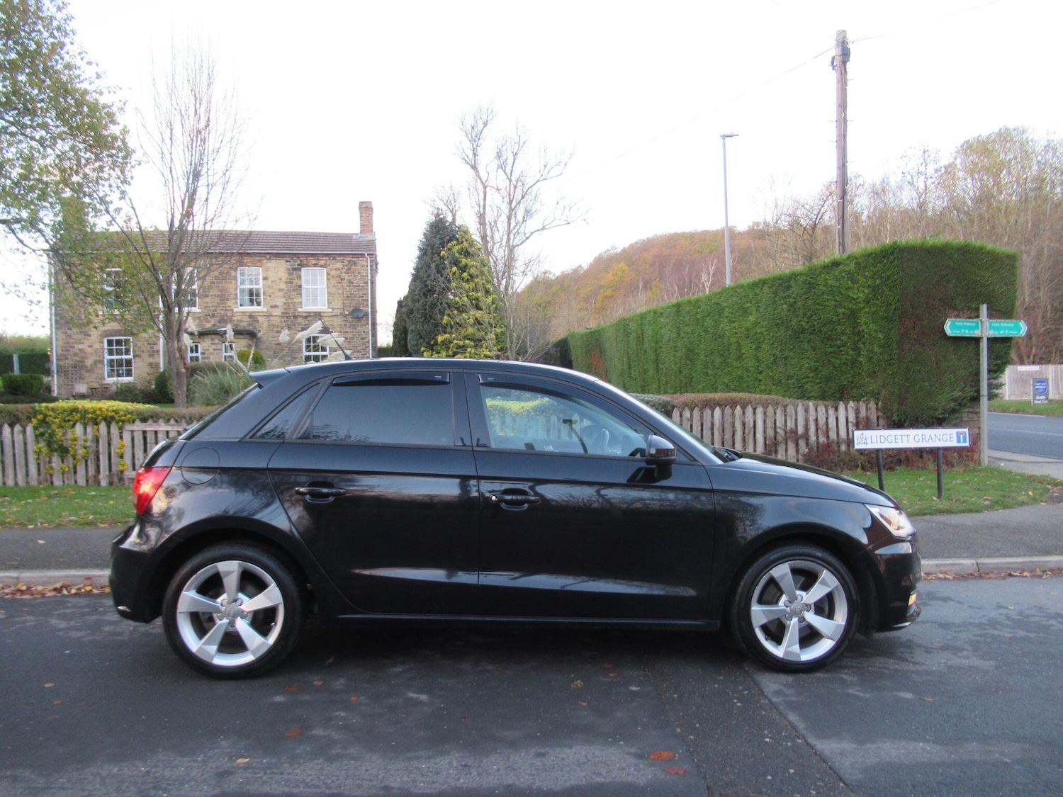Used Audi A1 2017 for sale - 76715445: Photo 3