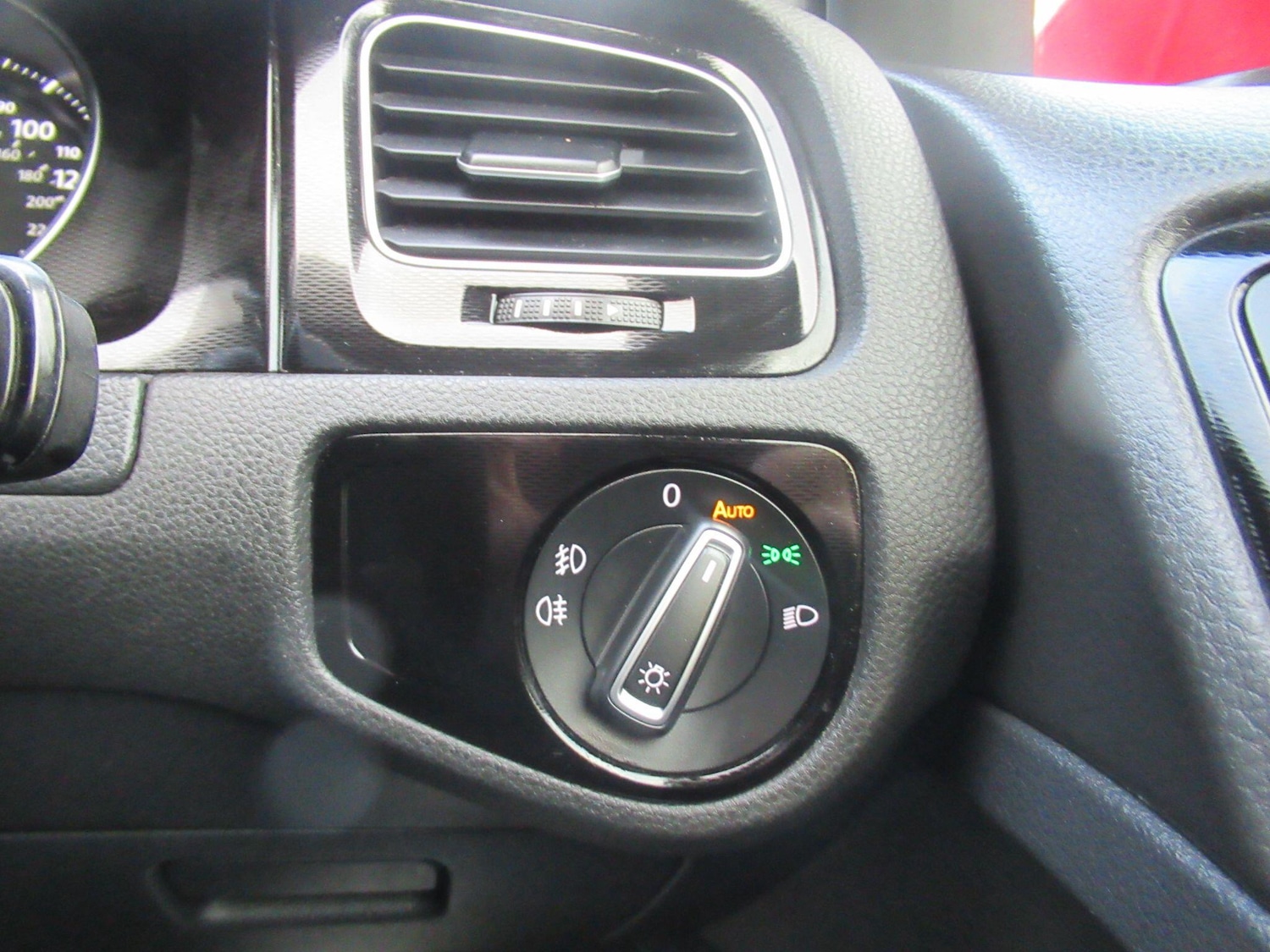 Used Volkswagen Golf 2016 for sale - 76993951: Photo 24