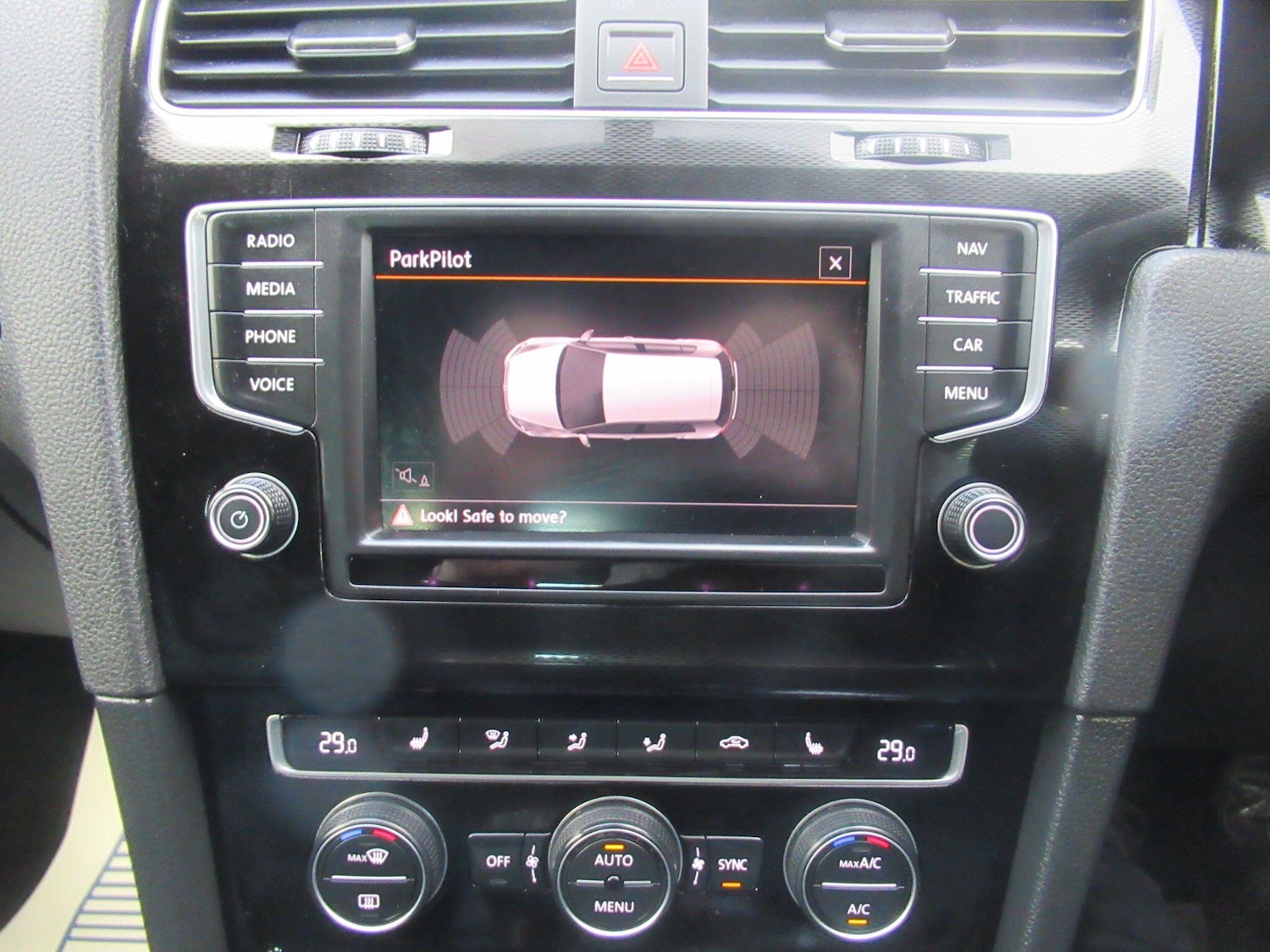 Used Volkswagen Golf 2016 for sale - 76993951: Photo 28