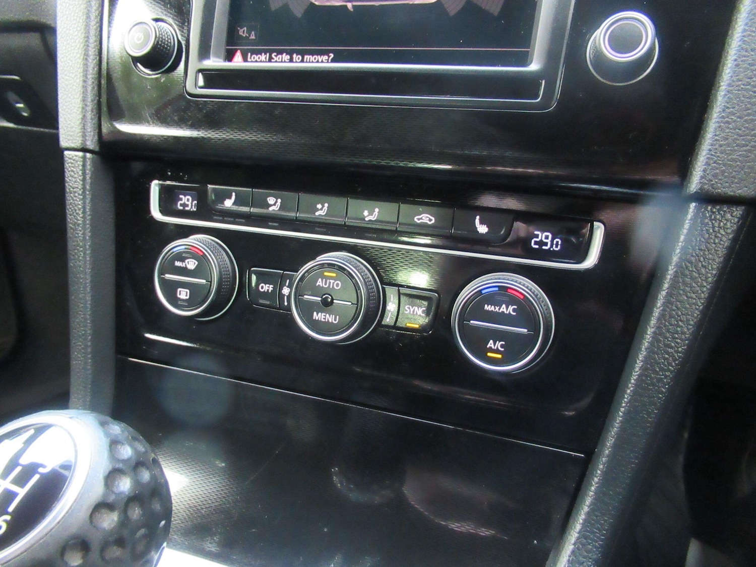 Used Volkswagen Golf 2016 for sale - 76993951: Photo 29