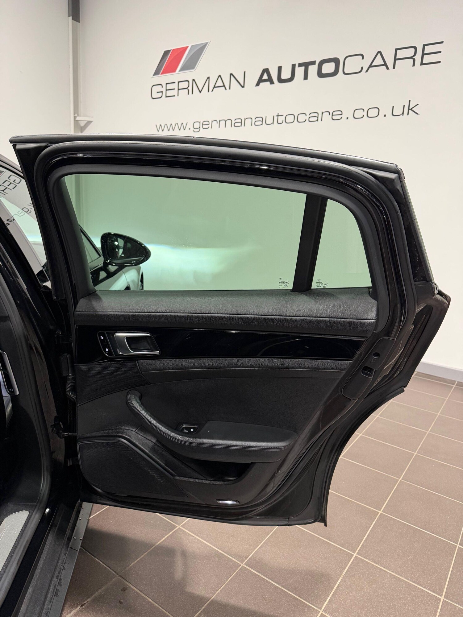 Used Porsche Panamera 2017 for sale - 77633655: Photo 21