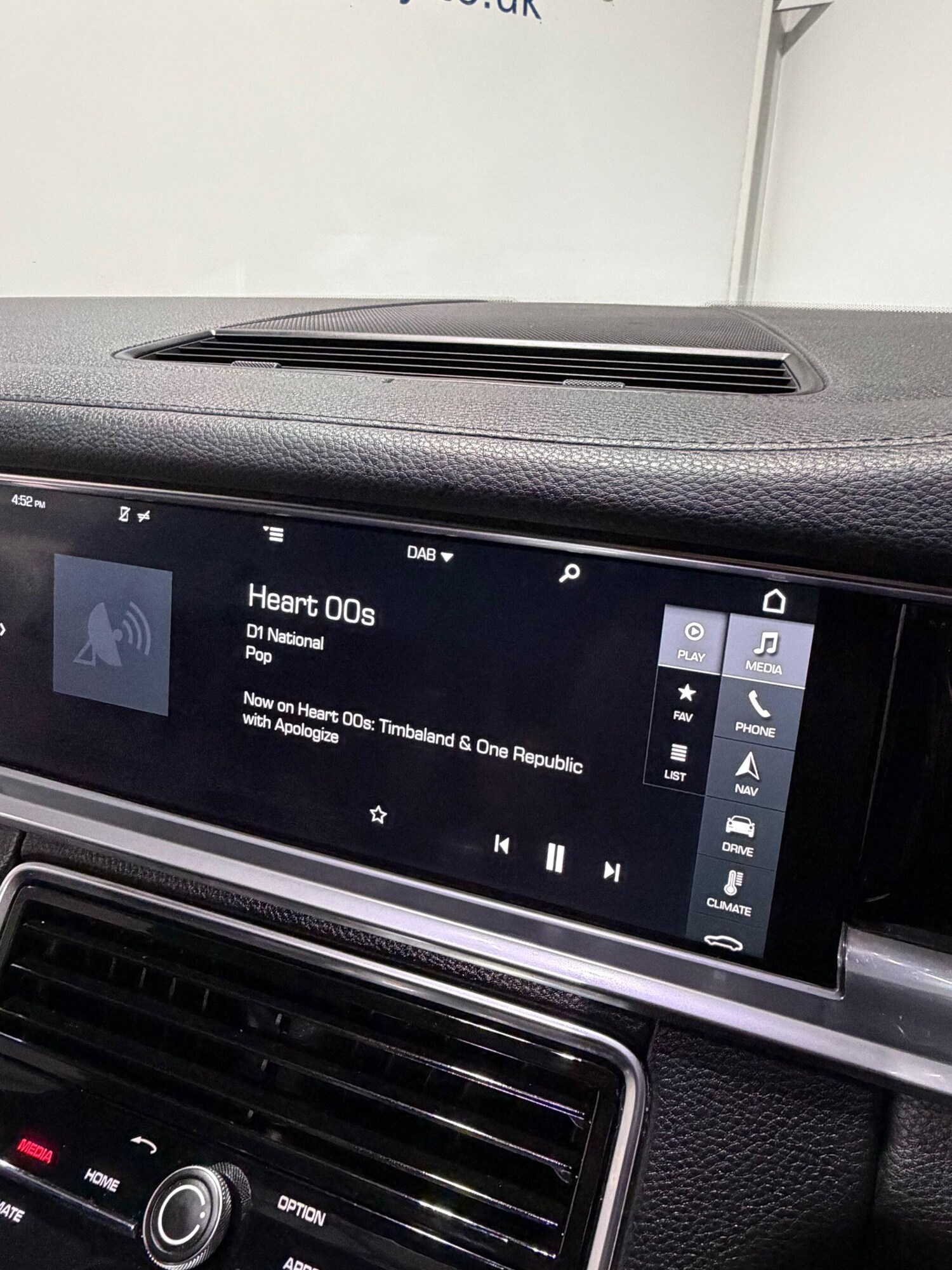 Used Porsche Panamera 2017 for sale - 77633655: Photo 31