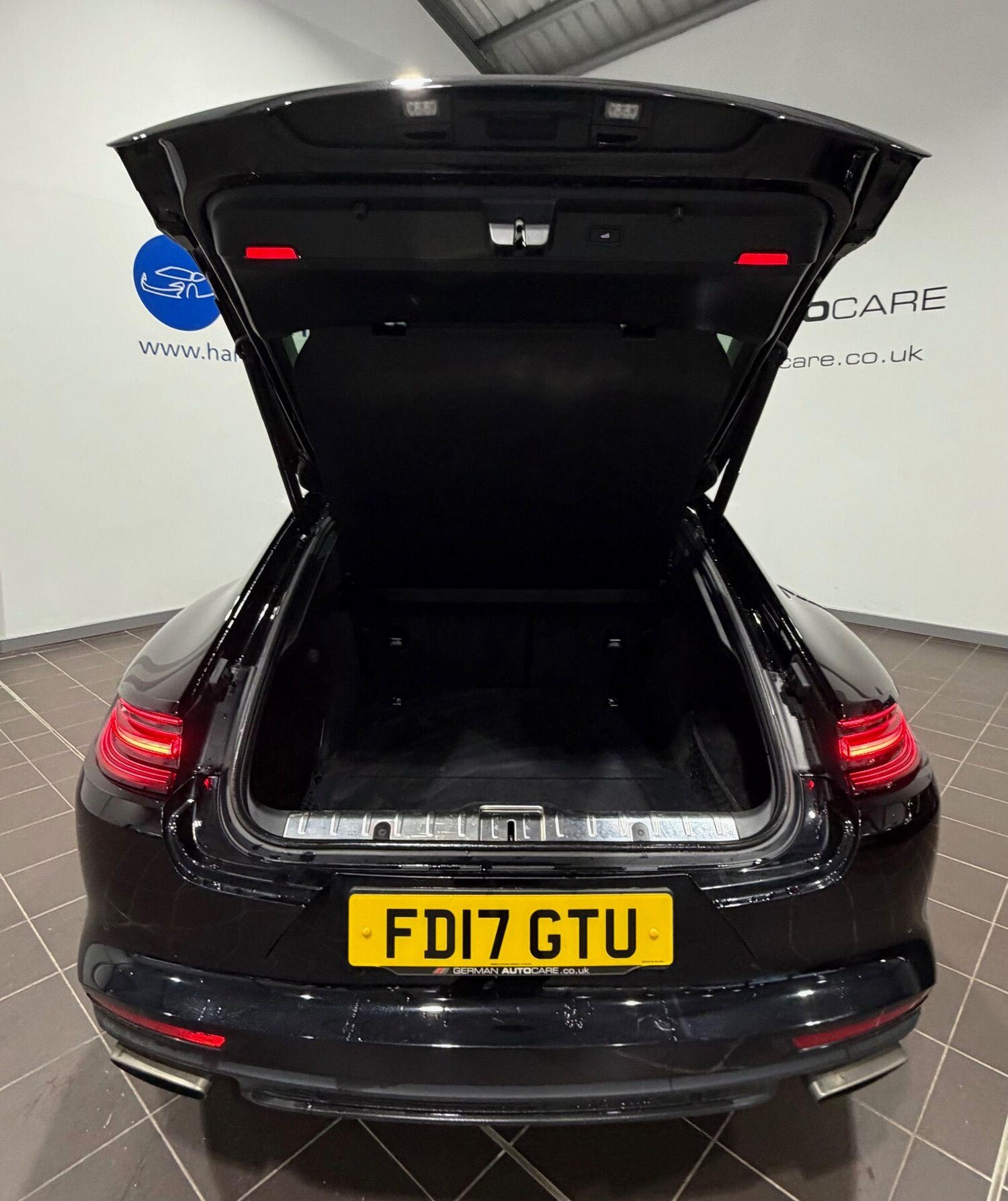 Used Porsche Panamera 2017 for sale - 77633655: Photo 34