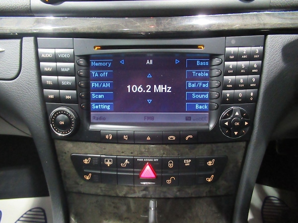 Used Mercedes-Benz E Class 2015 for sale - 74874902: Photo 46