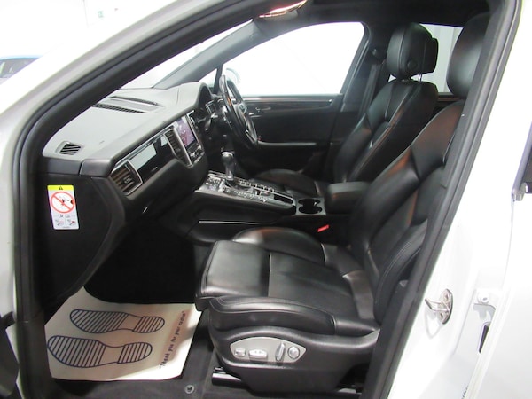 Used Porsche Macan 2018 for sale - 75477820: Photo 19